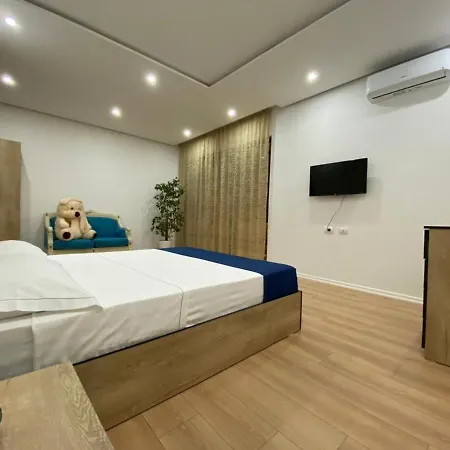 D Restaurant & Private Beach 4* דורס
